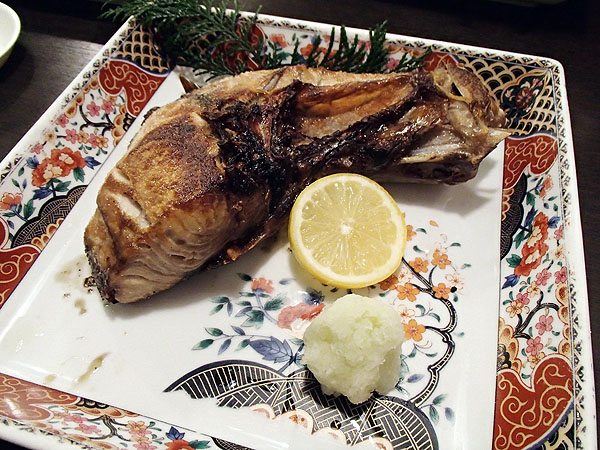 寒ブリカマの塩焼き